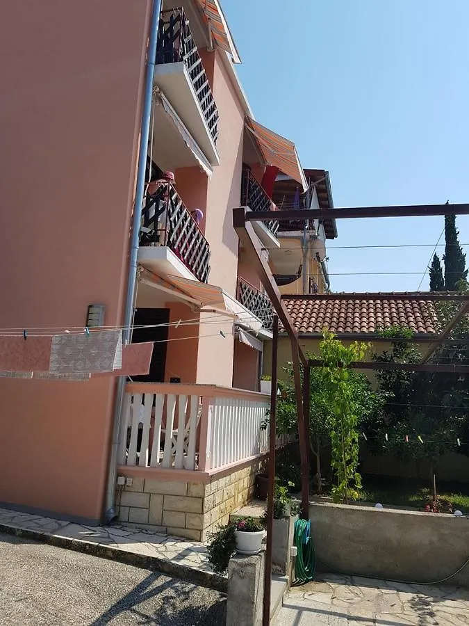 Apartment Dragica Sveti Filip i Jakov 3*,  Kroatien